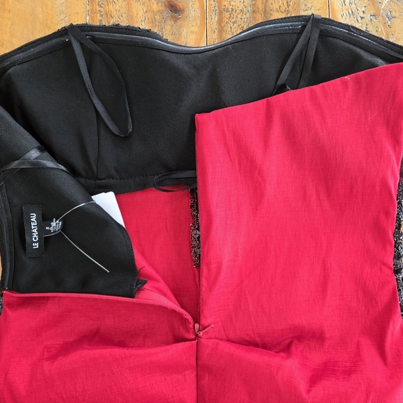 ⚫️LE CHATEAU dress - Picture 6 of 16